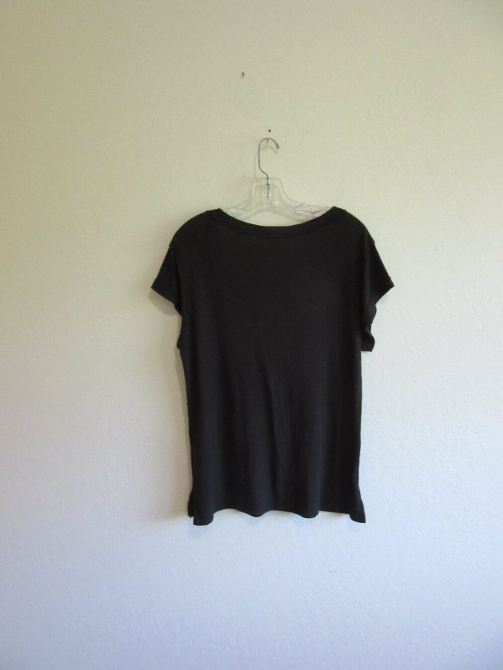 POL Black V-Neck S Pullover Short Sleeve Casual Blouse Top - Picture 3 of 4